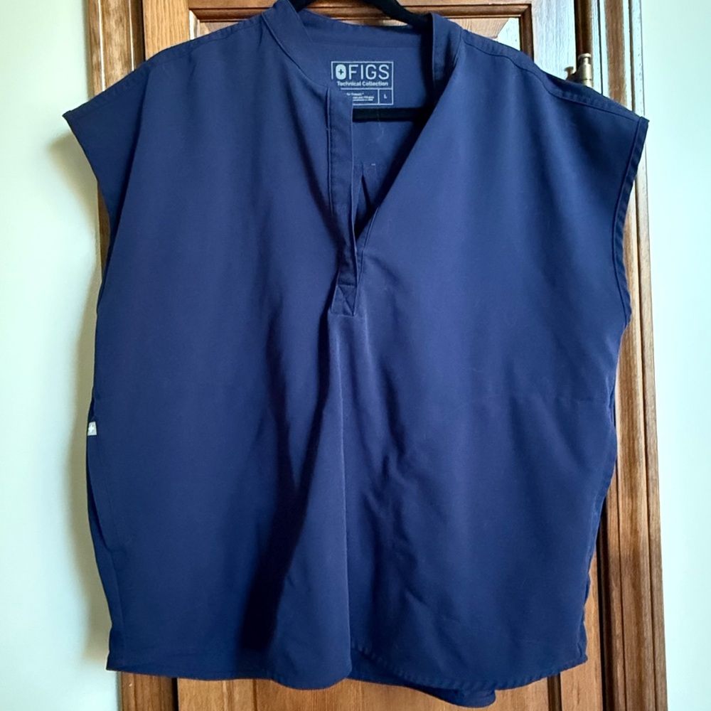 Figs Navy Scrub Top